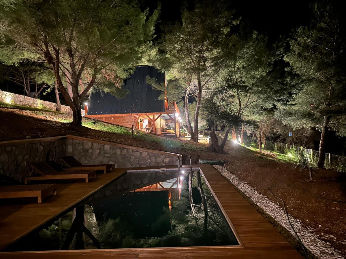 Panurlawoodenhouse Oezel Havuz& Sauna Mavi Exterior foto