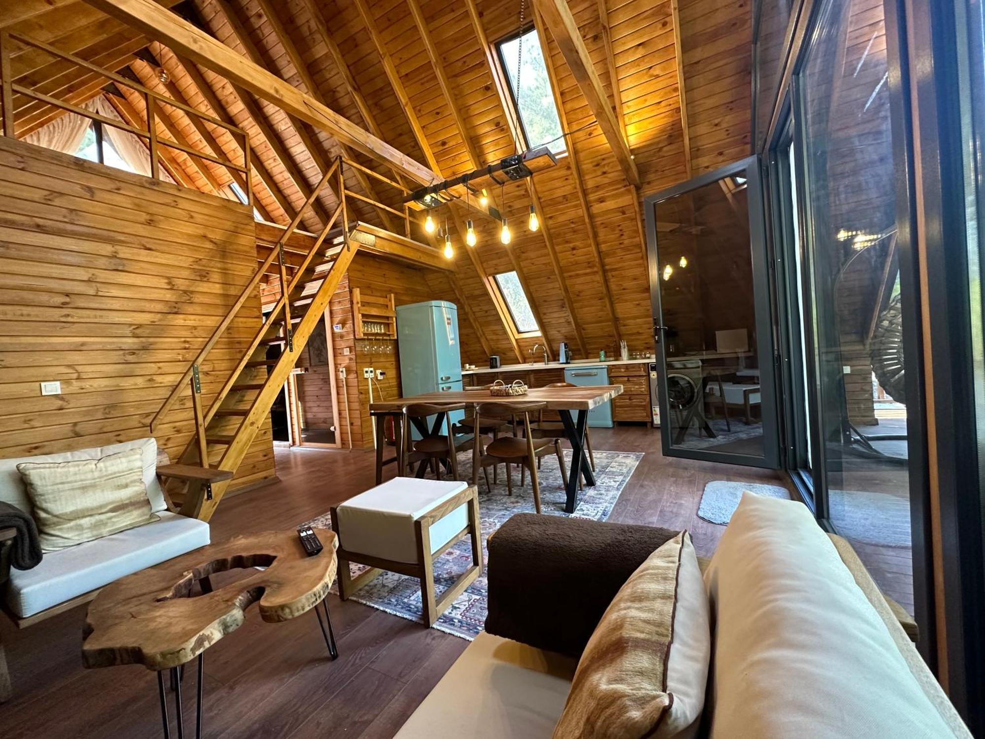 Panurlawoodenhouse Oezel Havuz& Sauna Mavi Exterior foto