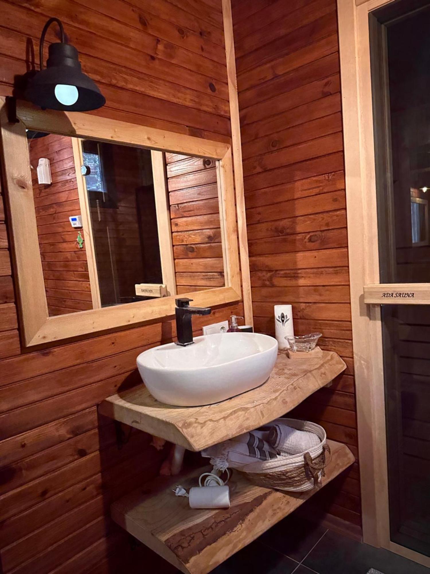 Panurlawoodenhouse Oezel Havuz& Sauna Mavi Exterior foto